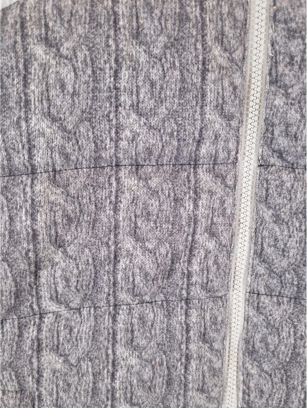 North face goose down vest grey womens small sweater print